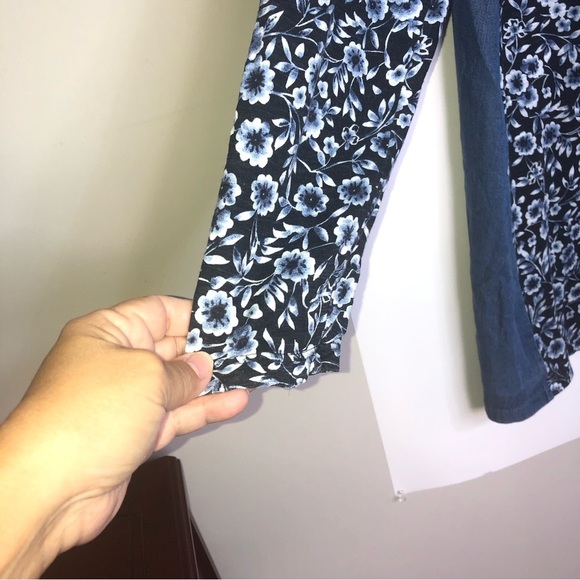 J. Jill Tunic Mixed Media Floral Chambray 2X Long Sleeve Working Back Buttons - Picture 4 of 9